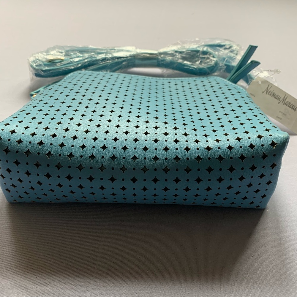 Handbag - Picture 2 of 4